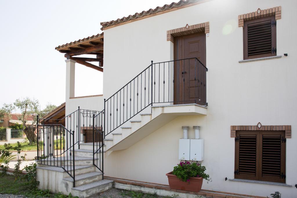 Appartamenti Torre Di Bari Bari Sardo Luaran gambar